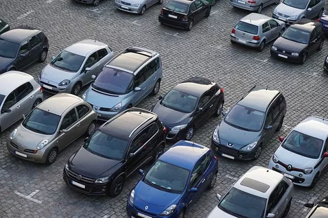 A picture of parked cars